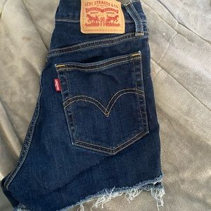 Levi’s shorts